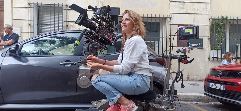 Evgenia Alexandrova on the set of Les femmes au balcon